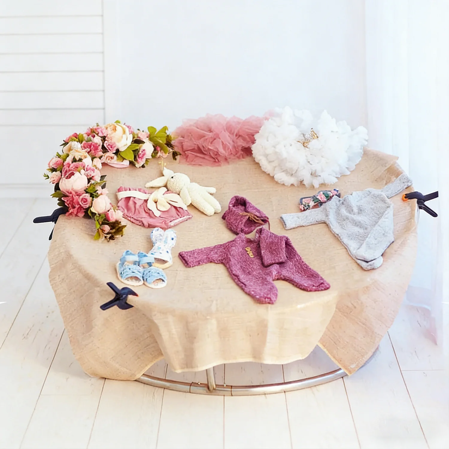Baby-Posing Beanbag With Frame - 7